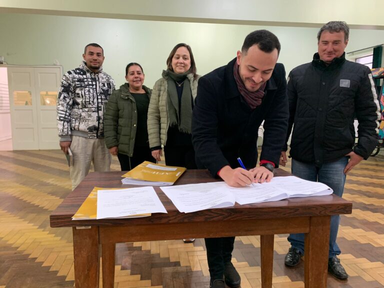 Ordem de serviço para reforma da Fundação Cultural é assinada em São Sepé