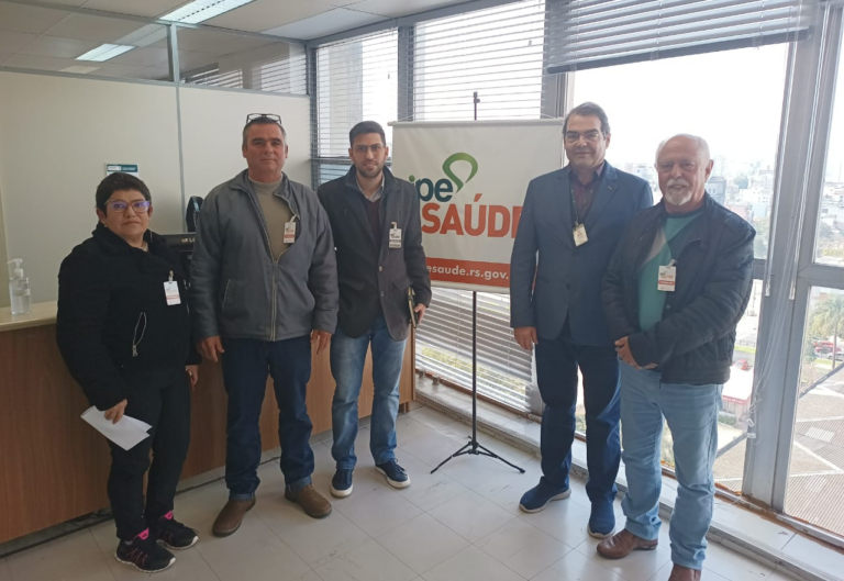 Representantes do funcionalismo tratam do plano IPE Saúde em Porto Alegre