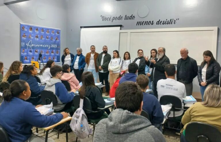 Curso que prepara jovens para o ENEM e vestibulares tem aula inaugural em São Sepé