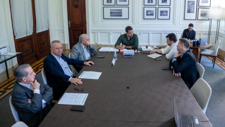 Governador recebe presidente da Fiergs para debater cooperação pelo desenvolvimento do Estado.