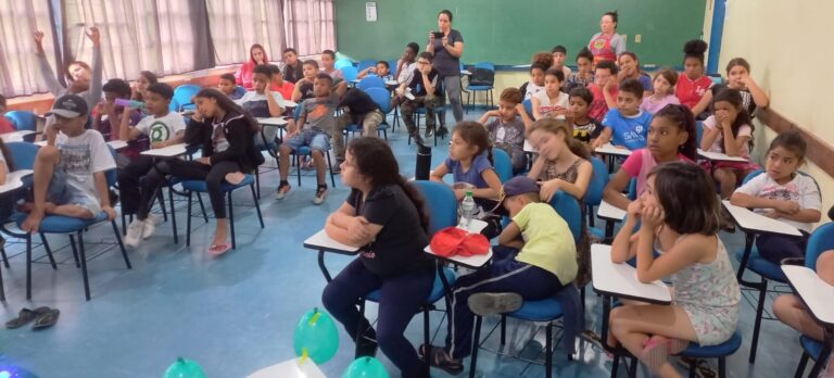 Projeto EMANUEL levou alegria as crianças do CIEP