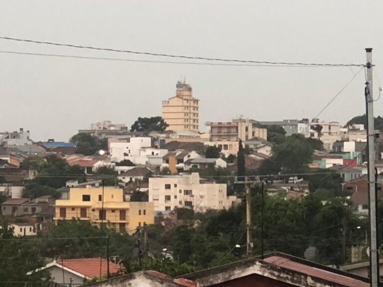 São Sepé enfrentou forte temporal nesta sexta-feira.
