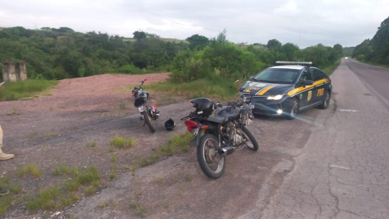 PRF apreende duas motocicletas e prende dois homens em Caçapava do Sul
