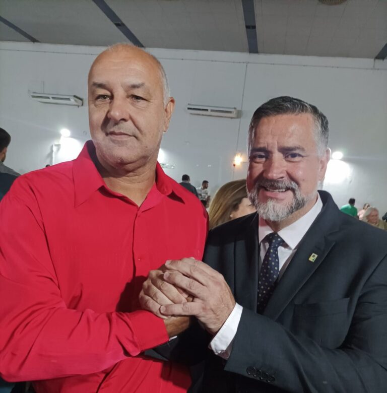 PT lança Elton Lemos Baldani como pré-candidato a prefeitura de Formigueiro.