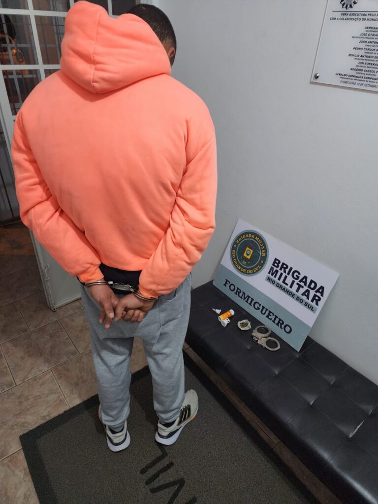 Brigada Militar de Formigueiro prende indivíduo  em tentativa de fuga.