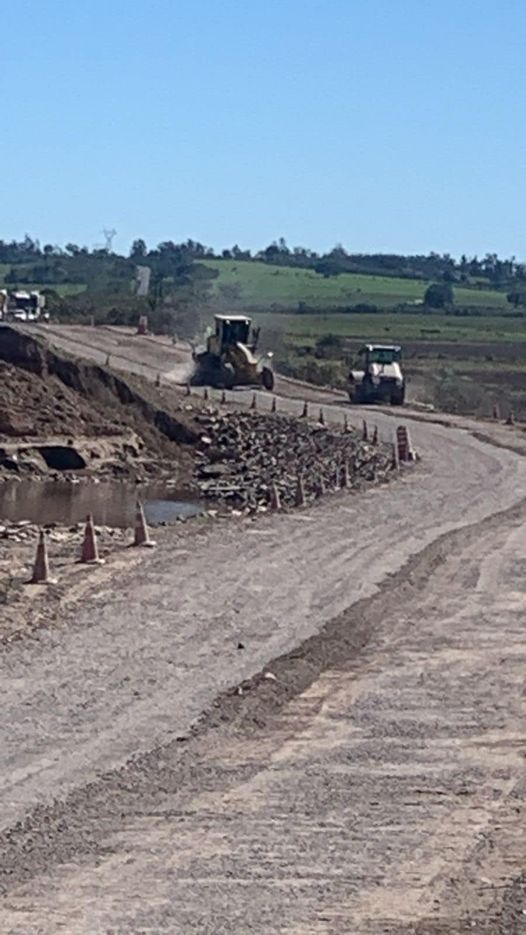 DNIT realiza manutenção em desvio da ponte da Várzea do Rio Toropi, na BR-287/RS