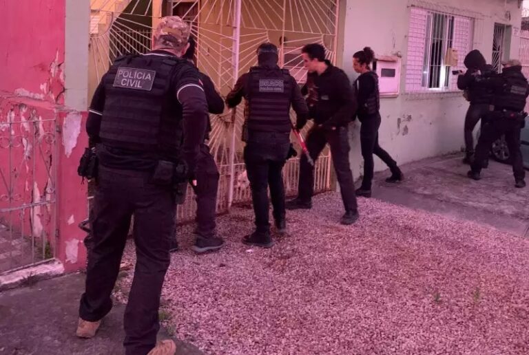 Operação A Firma da Polícia Civil prende 85 pessoas.