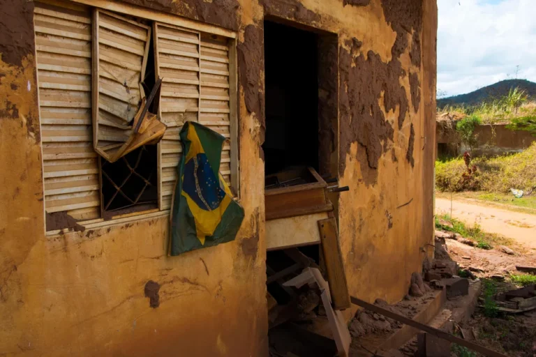 Nove anos após desastre, Justiça absolve Samarco pelo rompimento da barragem de Mariana