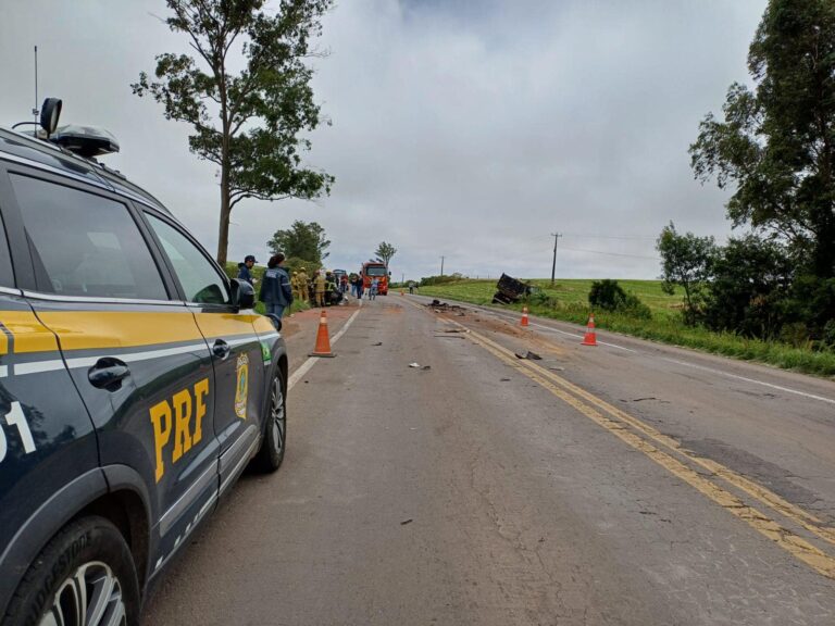ACIDENTE NA BR 158 DEIXOU UM VÍTIMA FATAL.