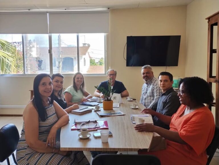 Município faz reunião com empresa Planalto