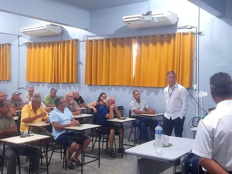 Palestra sobre Direção Defensiva para motoristas do transporte escolar