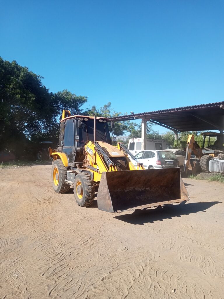 Secretaria de Infraestrutura/Obras anuncia mais uma máquina recuperada.