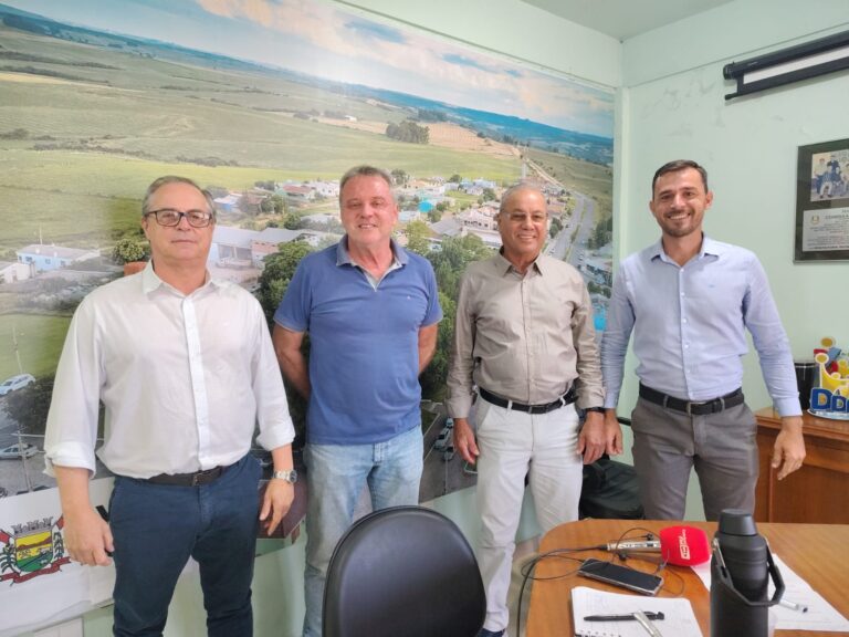 Prefeito participa de comemorações do aniversário de Vila Nova do Sul