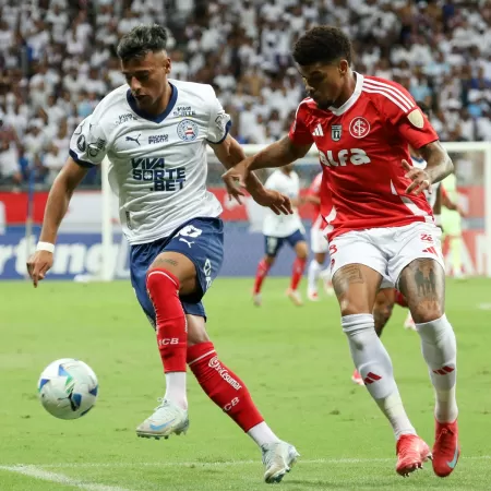 Em duelo de brasileiros, Inter arranca empate com Bahia na Libertadores.