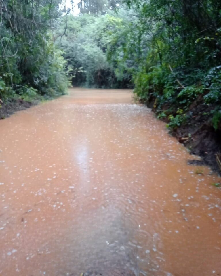 Defesa Civil local avalia situação na cidade e interior após acumulado de chuvas