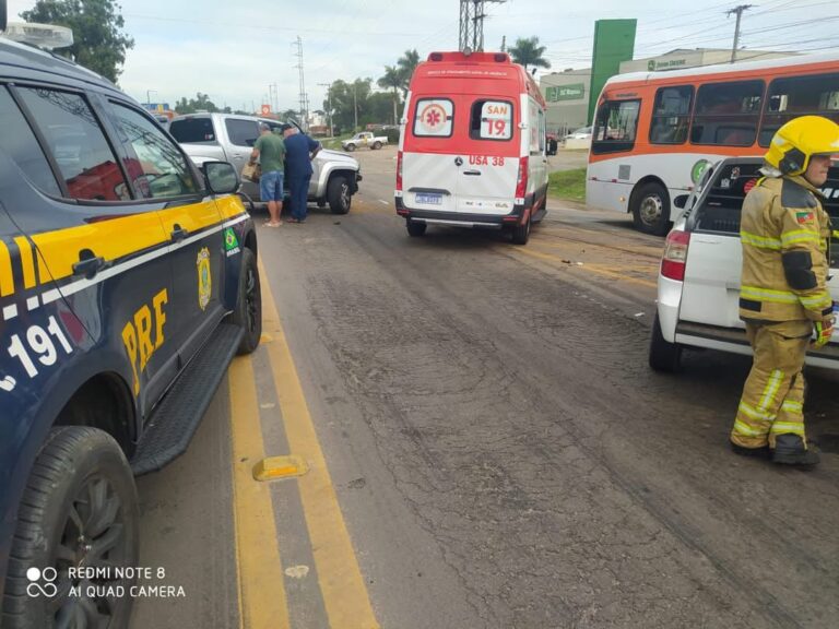 Colisão entre dois veículos deixa feridos na BR 392 em Santa Maria.