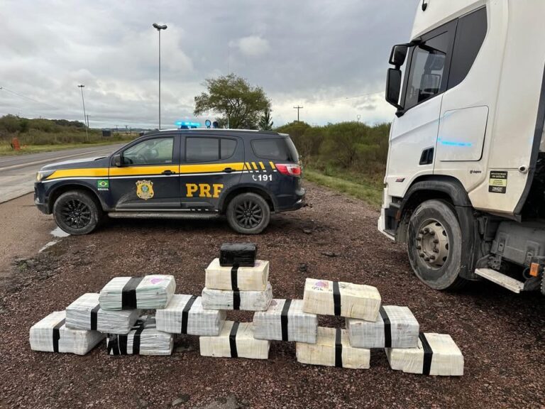PRF prende dois homens e realiza a maior apreensão de drogas do ano em Bagé.