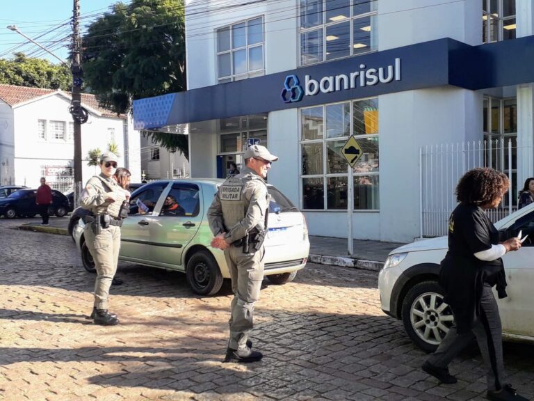 Conscientização no trânsito de São Sepé, marcou a manhã desta segunda-feira, (12).