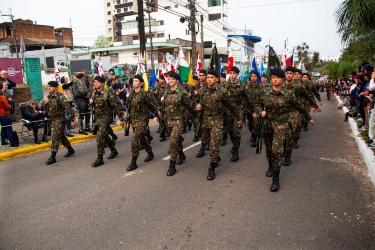 Alistamento militar de mulheres tem prazo de encerramento em 30 de junho; há vagas para Santa Maria.