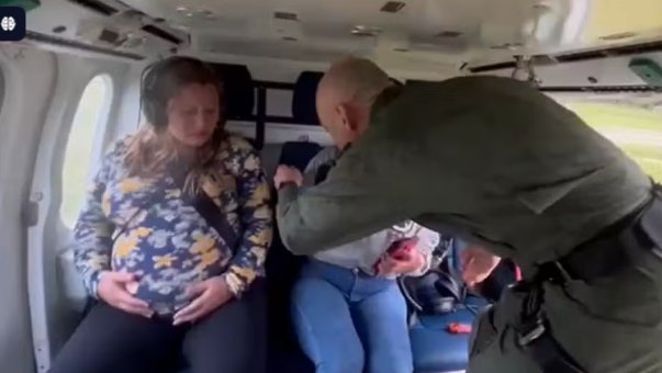 Grávida de 9 meses é resgatada por helicóptero na cidade de Mata.