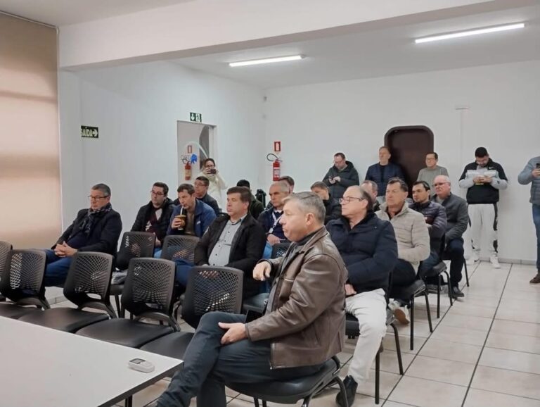 Prefeitos da Região Central se reúnem na AMCENTRO para tratar pautas prioritárias