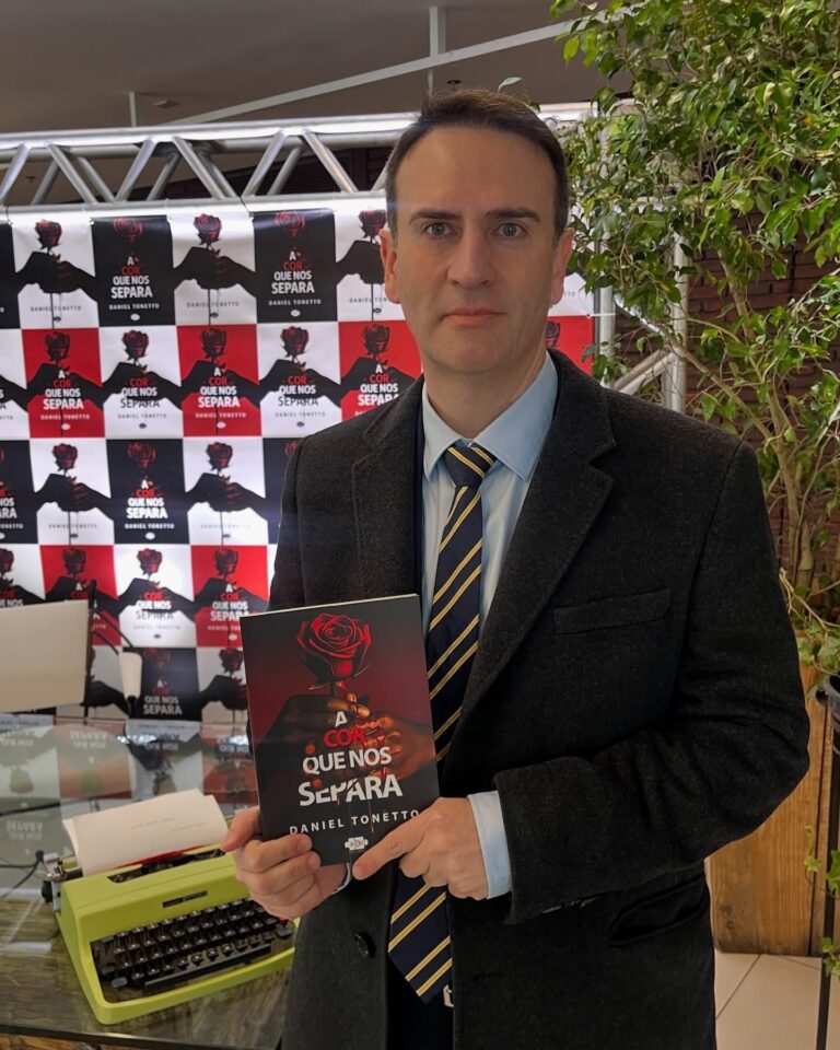 Sepeense Daniel Tonetto lança novo livro “A Cor que nos Separa” com sucesso e solidariedade em Santa Maria.