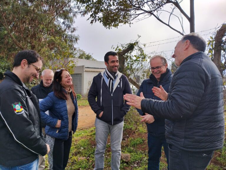 Prefeitura e Caixa Econômica Federal visitam terrenos para construção de 25 casas em São Sepé