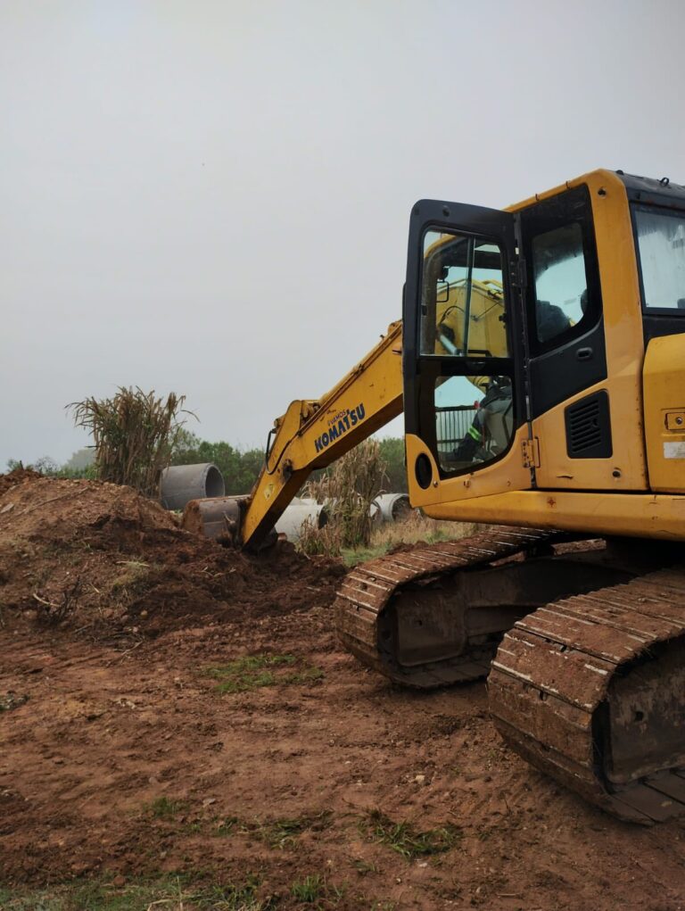 Rede de esgoto começa a ser construída no bairro Santo Antônio