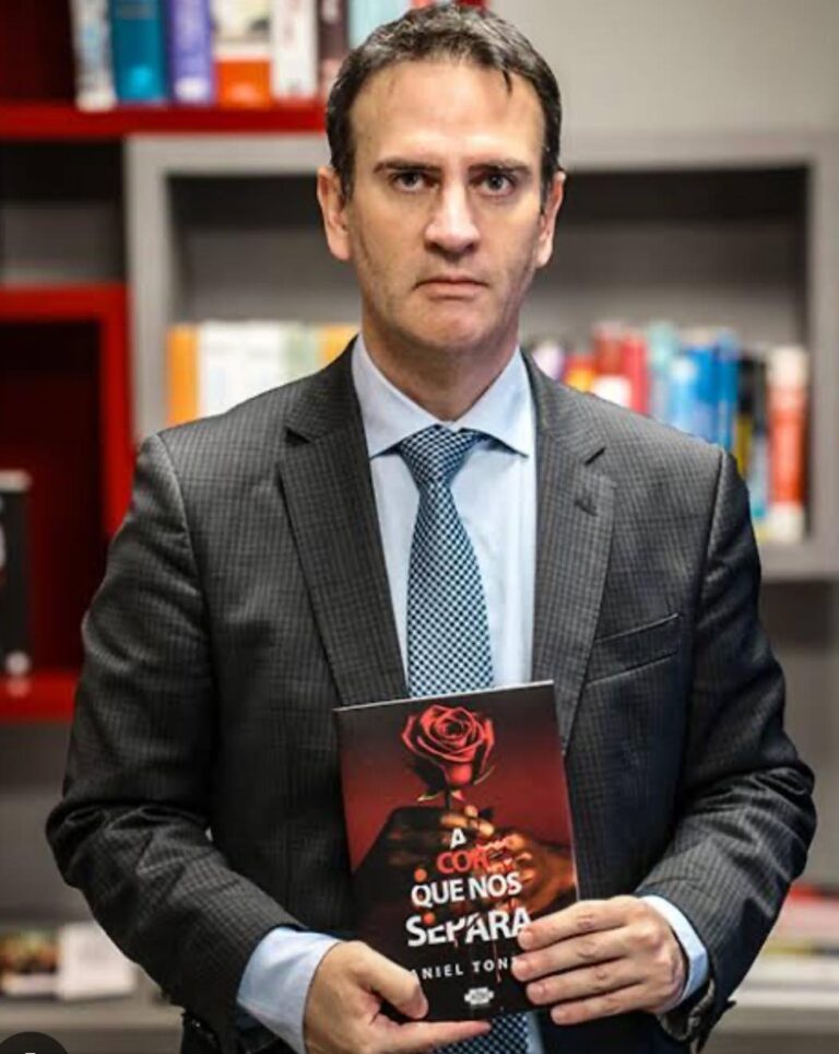 Livro do autor sepeense Daniel Tonetto é a obra de ficção mais vendida do Brasil