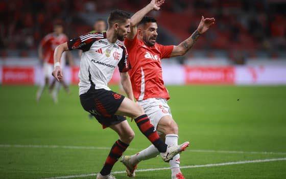 INTER PERDE EM CASA PARA O FLAMENGO PELO BRASILEIRÃO.