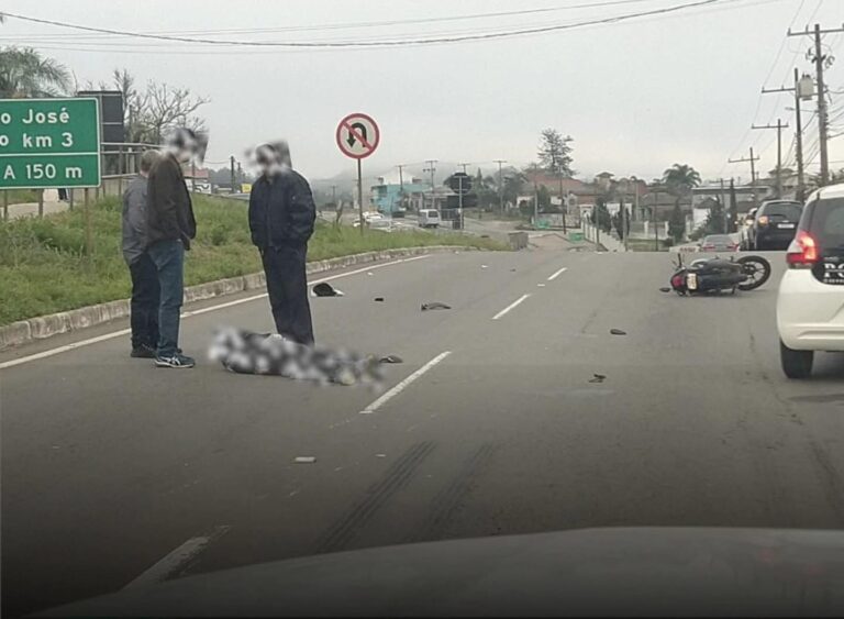 Jovem morre em grave acidente entre carro e motocicleta na Faixa Velha de Camobi
