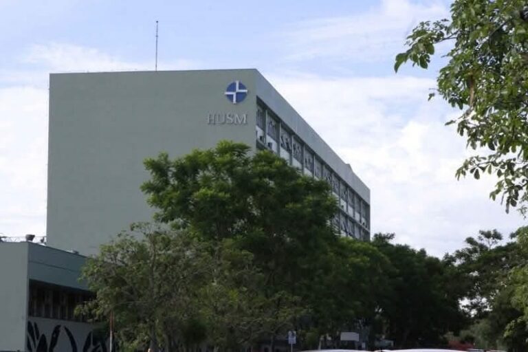 Polícia Civil investiga morte de mulher após suposta transfusão de sangue errada no HUSM.