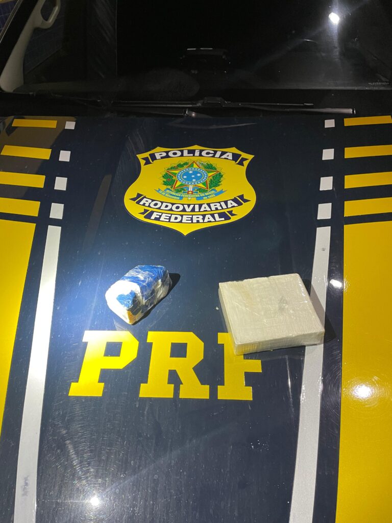 Polícia Civil de São Sepé faz apreensão de drogas avaliada em 30 mil reais em prende dois indivíduos.