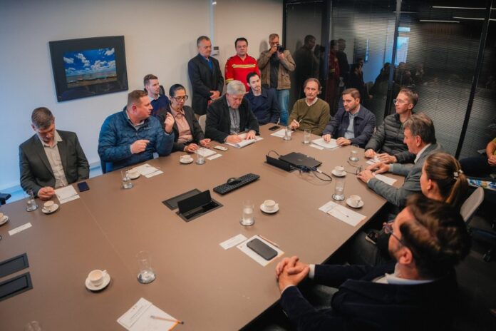 09203541_2211467_GDO