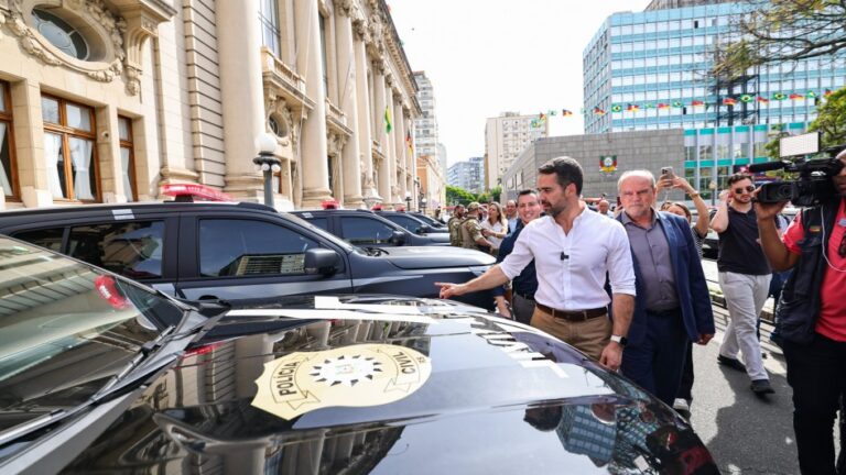 Governador Eduardo Leite entrega mais de R$ 87 milhões em viaturas e equipamentos