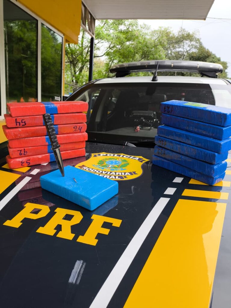 PRF apreende mais de 50 quilos de drogas em Santa Maria