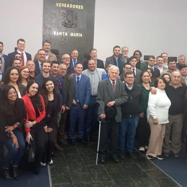Escritor sepeense Daniel Tonetto é homenageado pela Câmara Municipal de Santa Maria