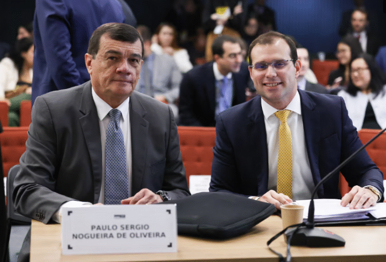 ‘Demover de quê?’: Pergunta de Cármen Lúcia pode complicar Bolsonaro no julgamento?