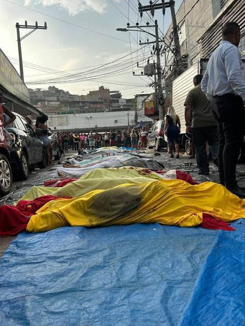 CENAS DE GUERRA. Número de mortos sobe para 128 após operação no Complexo da Penha, no Rio de Janeiro