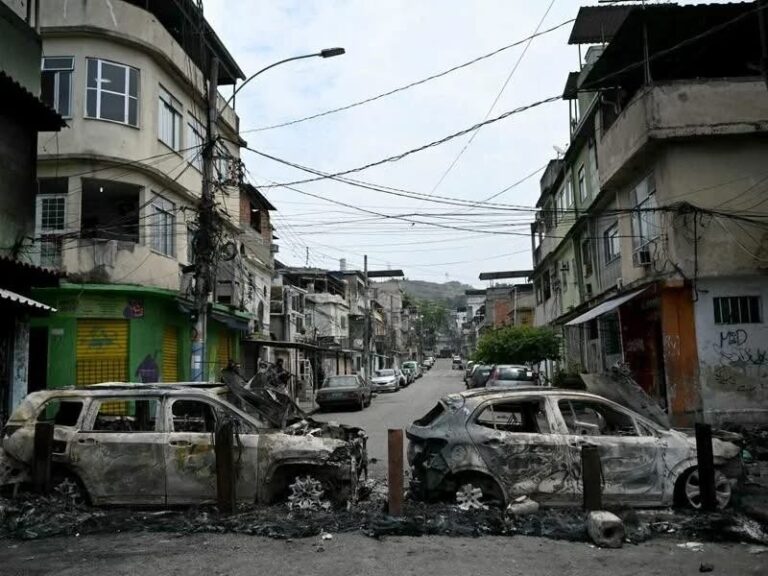 Megaoperação no Rio deixa mais de 60 mortos