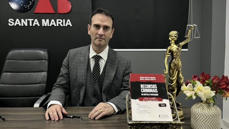 Sepeense Dr. Daniel Tonetto lança obra sobre recursos penais em evento na OAB de Santa Maria