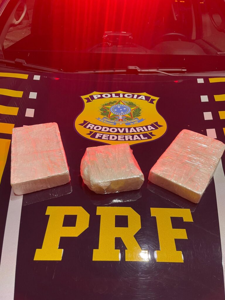 PRF prende traficante com cocaína em Caçapava do Sul.
