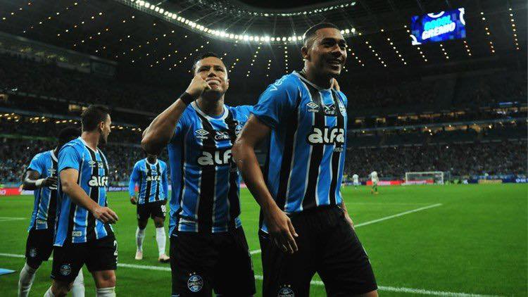 Grêmio vira sobre o Palmeiras e se aproxima de vaga na Sul-Americana