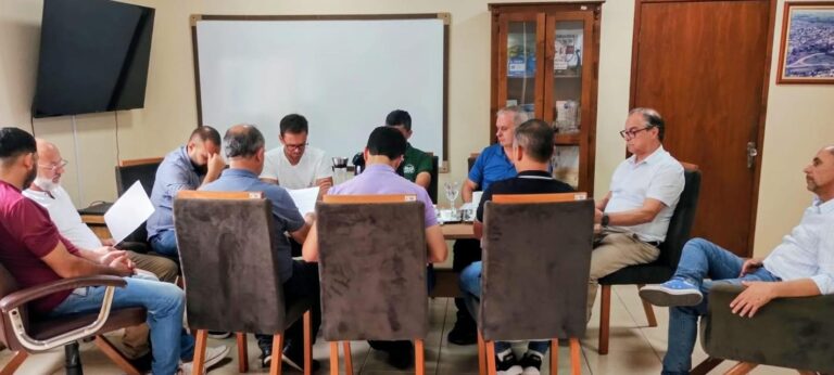 Gestão Municipal recebe empresário do ramo calçadista interessado em investir no município