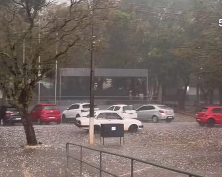 Temporal de granizo danifica mais de 400 casas em Santo Antônio das Missões