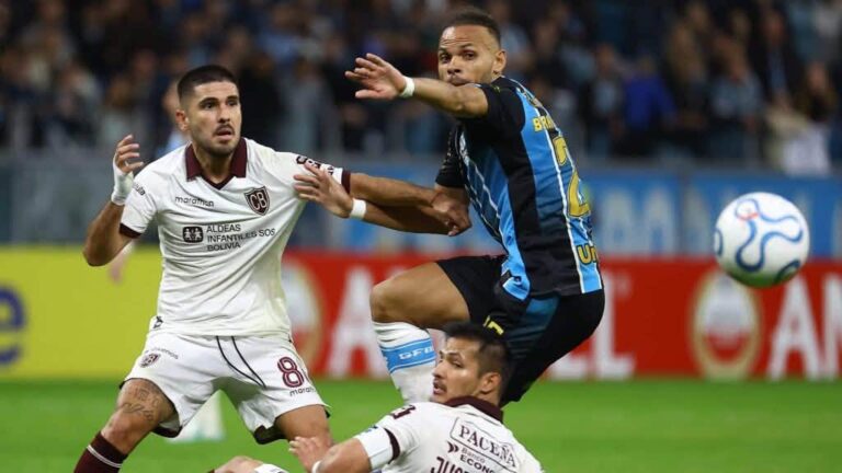 Grêmio dá vexame, volta a perder para o Bolívar e está eliminado da Sul-Americana