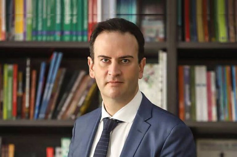 A Cor que Nos Separa: A Origem” é o livro de ficção de autor brasileiro mais vendido do país.