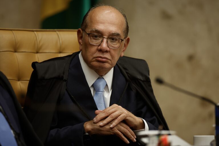 Ministro Gilmar Mendes valida reajuste do Bolsa Família